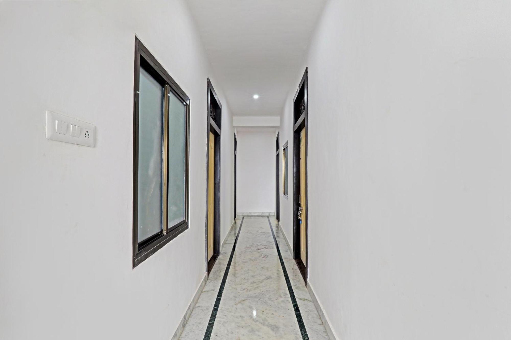 Hotel O Sparrow Nest Varanasi Exterior foto